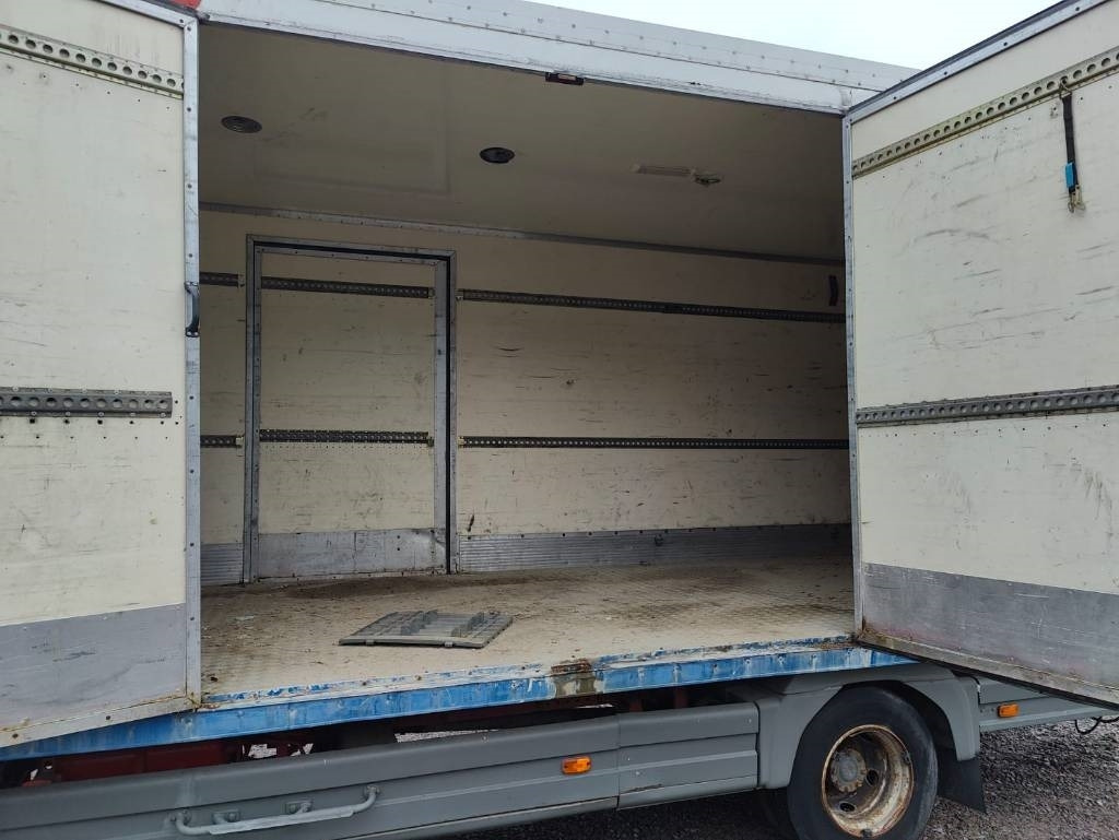 Mercedes-Benz Atego 1023 - 박스 트럭 : 사진 5 Mercedes-Benz Atego 1023 - 박스 트럭 : 사진 5