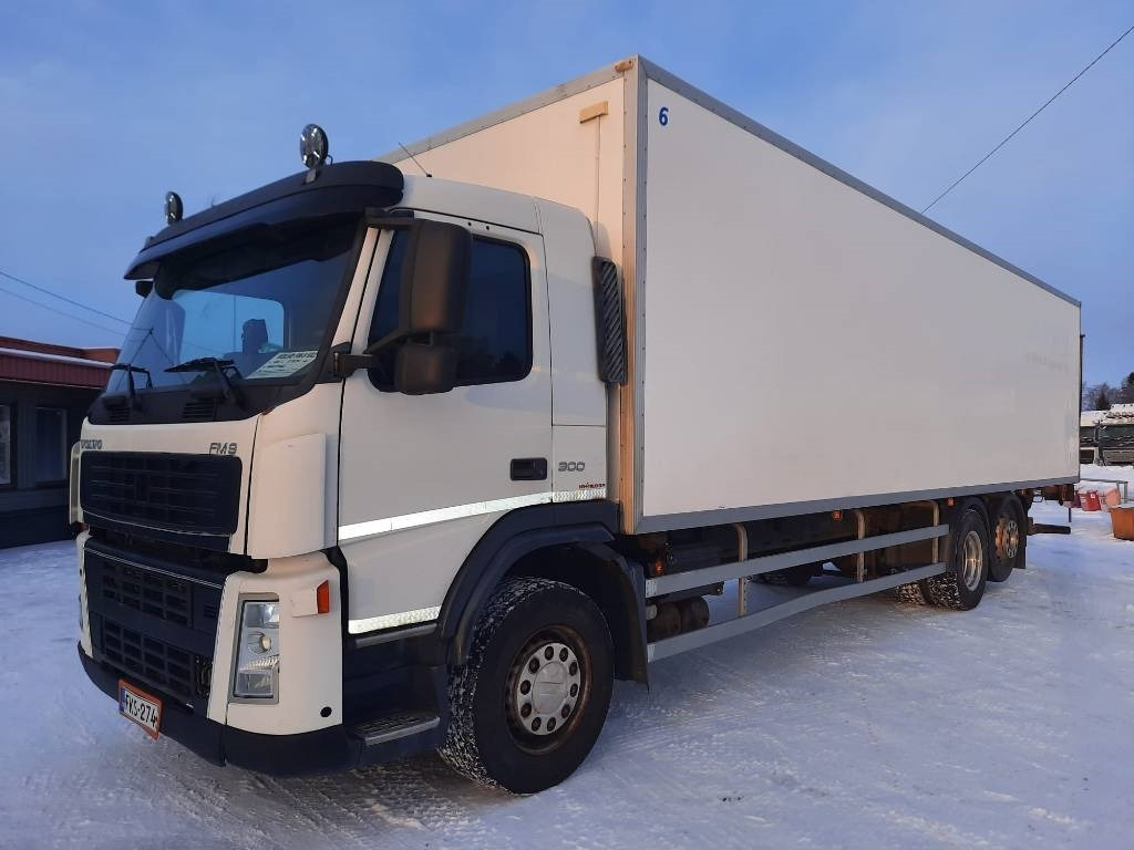 Volvo FM 9 300 - 박스 트럭 : 사진 1 Volvo FM 9 300 - 박스 트럭 : 사진 1