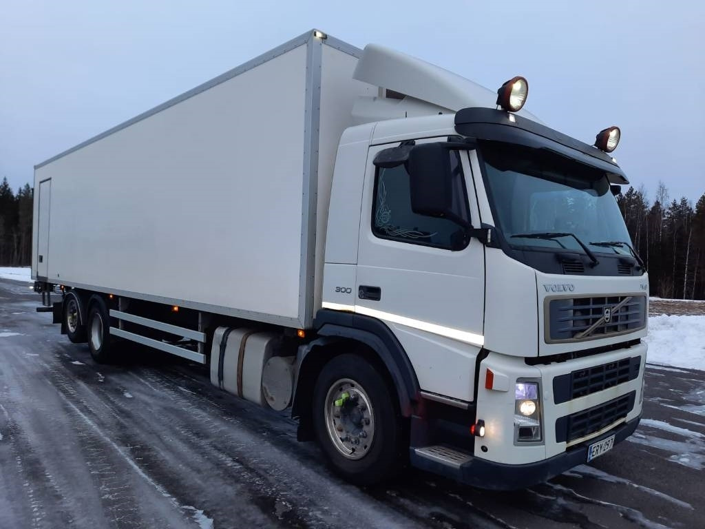 Volvo FM 9 300 - 박스 트럭 : 사진 2 Volvo FM 9 300 - 박스 트럭 : 사진 2