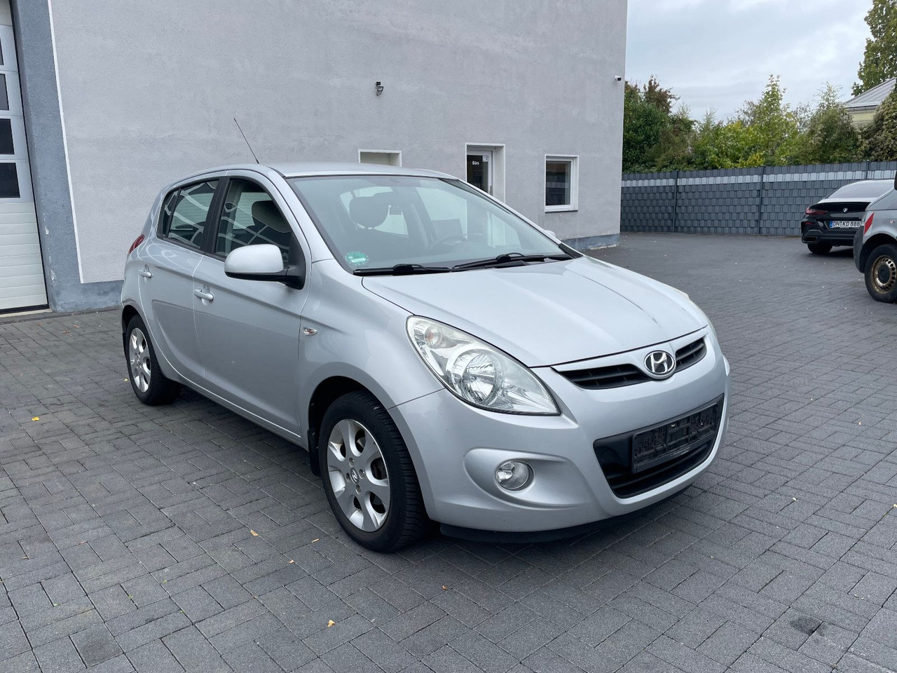 Hyundai i20 Klima - 세단 : 사진 1 Hyundai i20 Klima - 세단 : 사진 1
