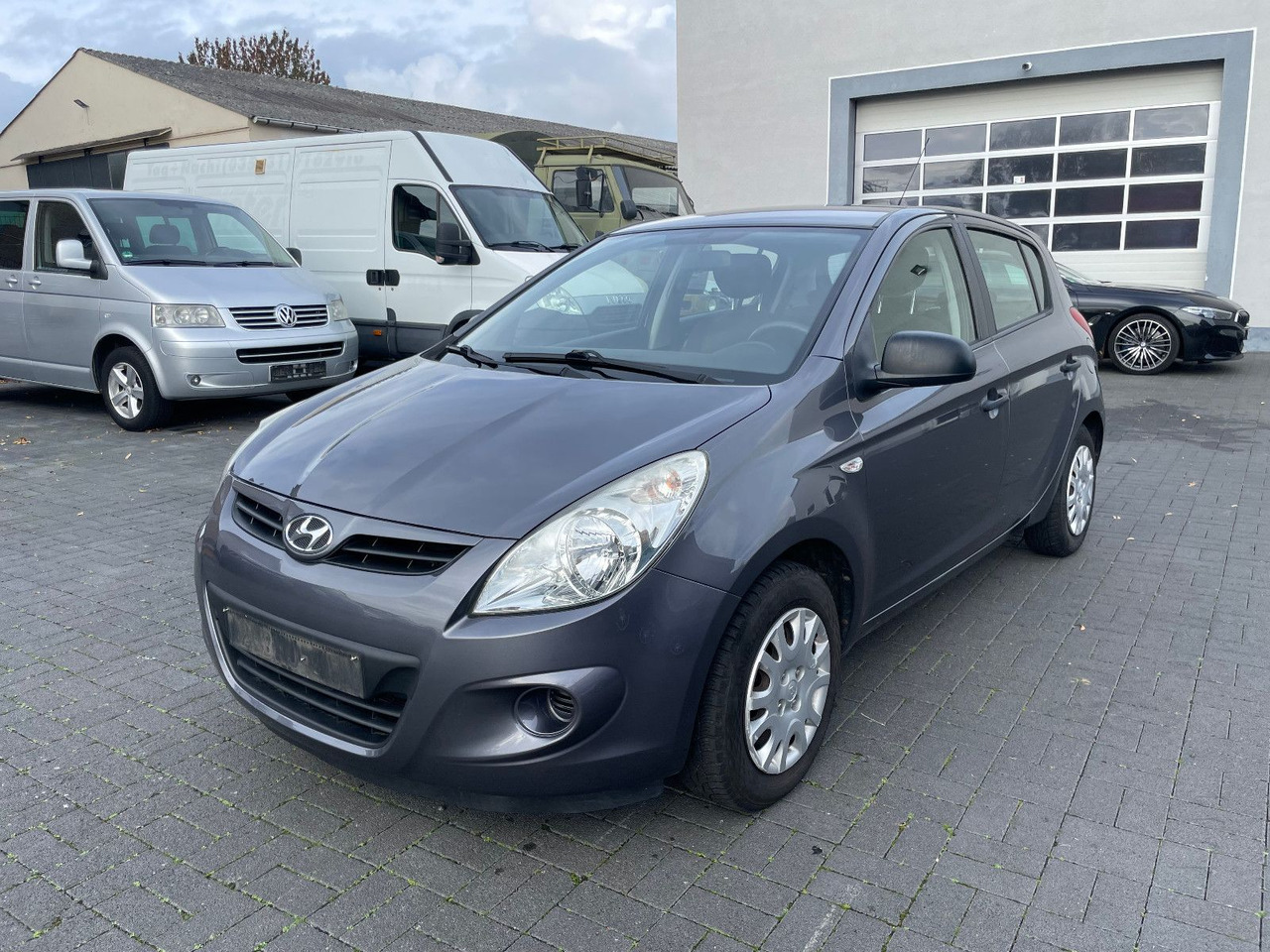 Hyundai i20 - 세단 : 사진 3 Hyundai i20 - 세단 : 사진 3