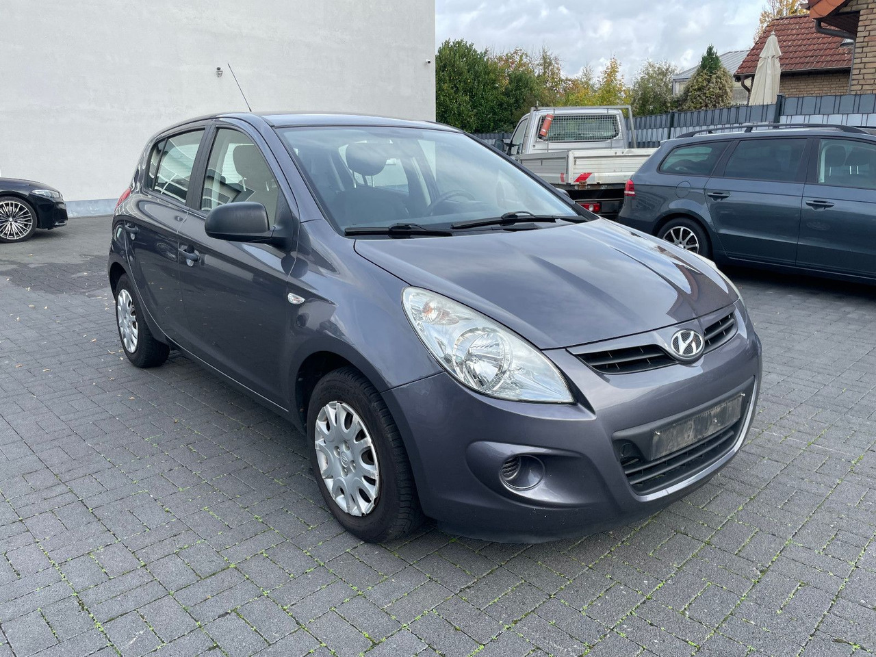 Hyundai i20 - 세단 : 사진 1 Hyundai i20 - 세단 : 사진 1