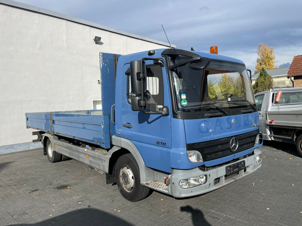 Mercedes-Benz Atego 818 Pritsche Euro 5 - 플랫베드 밴 : 사진 1 Mercedes-Benz Atego 818 Pritsche Euro 5 - 플랫베드 밴 : 사진 1