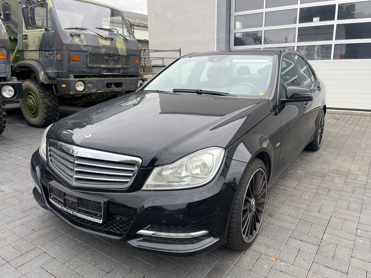 Mercedes-Benz C 180 C -Klasse Lim. C 180 CGI BlueEfficiency - 세단 : 사진 3 Mercedes-Benz C 180 C -Klasse Lim. C 180 CGI BlueEfficiency - 세단 : 사진 3