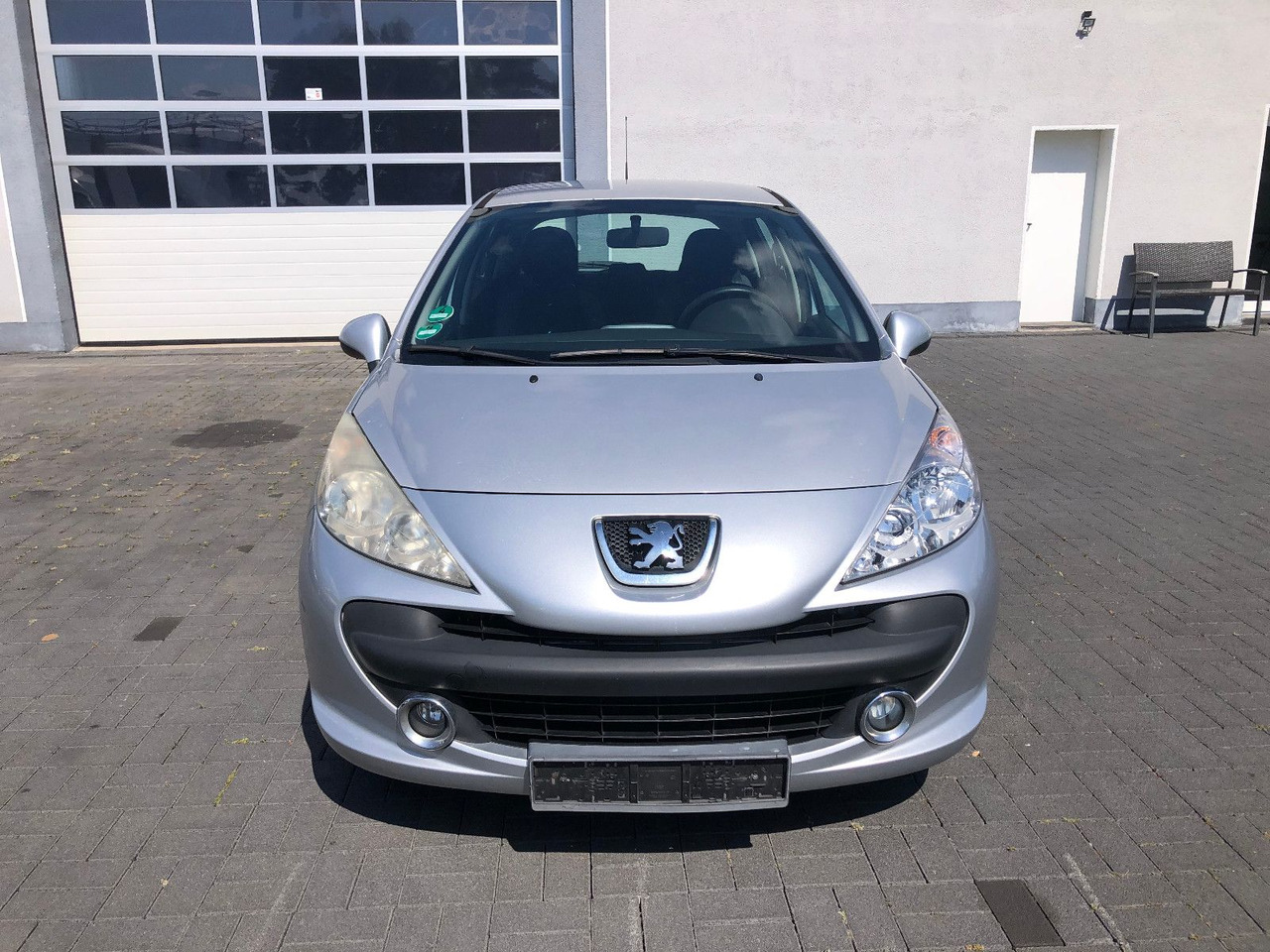 Peugeot 207 Urban Move 1.4i - 세단 : 사진 5 Peugeot 207 Urban Move 1.4i - 세단 : 사진 5