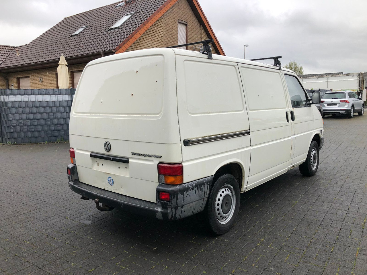 Volkswagen T4 - 1.9 TD - 소형 밴 : 사진 4 Volkswagen T4 - 1.9 TD - 소형 밴 : 사진 4
