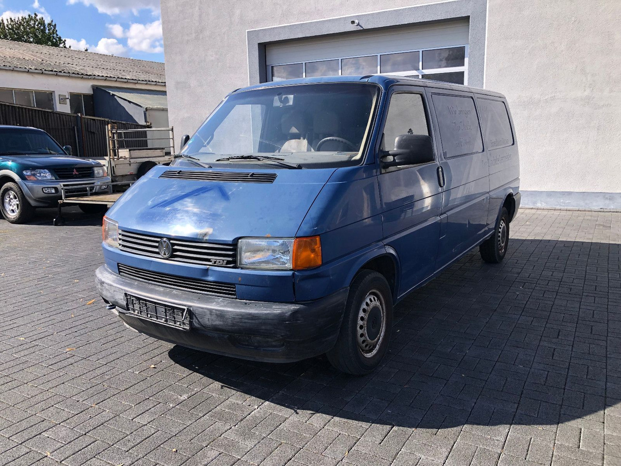 Volkswagen T4 2.5 TDI Lang - 소형 밴 : 사진 1 Volkswagen T4 2.5 TDI Lang - 소형 밴 : 사진 1