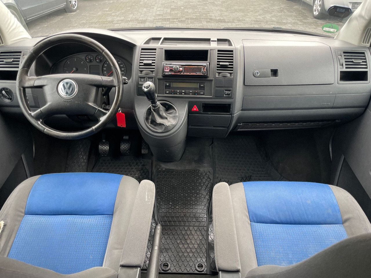 리스  Volkswagen T5 2.5 TDi Caravelle 4Motion 8-Sitzer Volkswagen T5 2.5 TDi Caravelle 4Motion 8-Sitzer : 사진 21