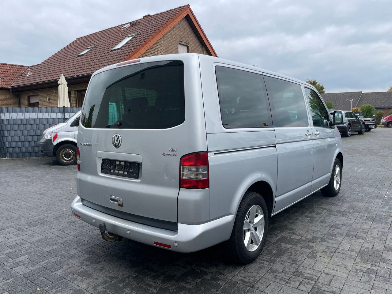 Volkswagen T5 2.5 TDi Caravelle 4Motion 8-Sitzer - 승합차 : 사진 2 Volkswagen T5 2.5 TDi Caravelle 4Motion 8-Sitzer - 승합차 : 사진 2