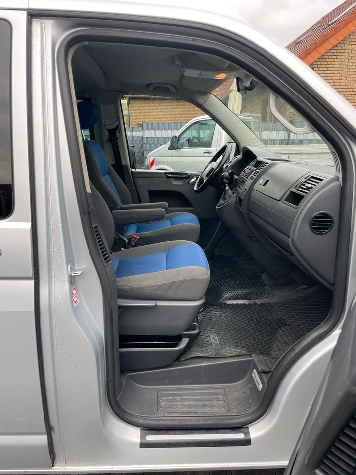 리스  Volkswagen T5 2.5 TDi Caravelle 4Motion 8-Sitzer Volkswagen T5 2.5 TDi Caravelle 4Motion 8-Sitzer : 사진 12