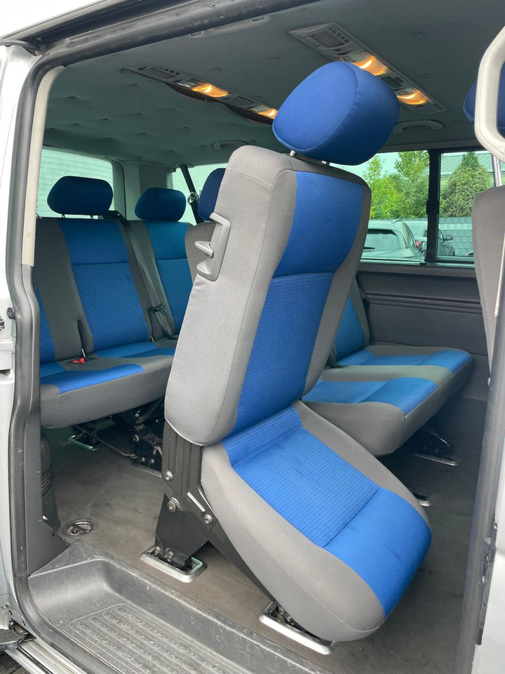 리스  Volkswagen T5 2.5 TDi Caravelle 4Motion 8-Sitzer Volkswagen T5 2.5 TDi Caravelle 4Motion 8-Sitzer : 사진 16