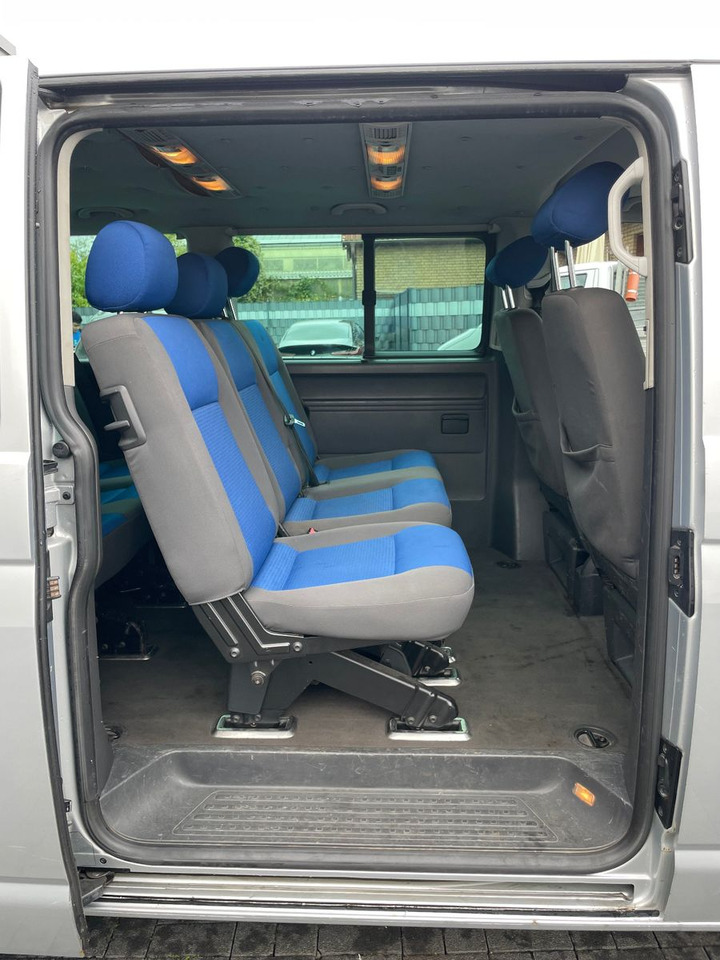리스  Volkswagen T5 2.5 TDi Caravelle 4Motion 8-Sitzer Volkswagen T5 2.5 TDi Caravelle 4Motion 8-Sitzer : 사진 15