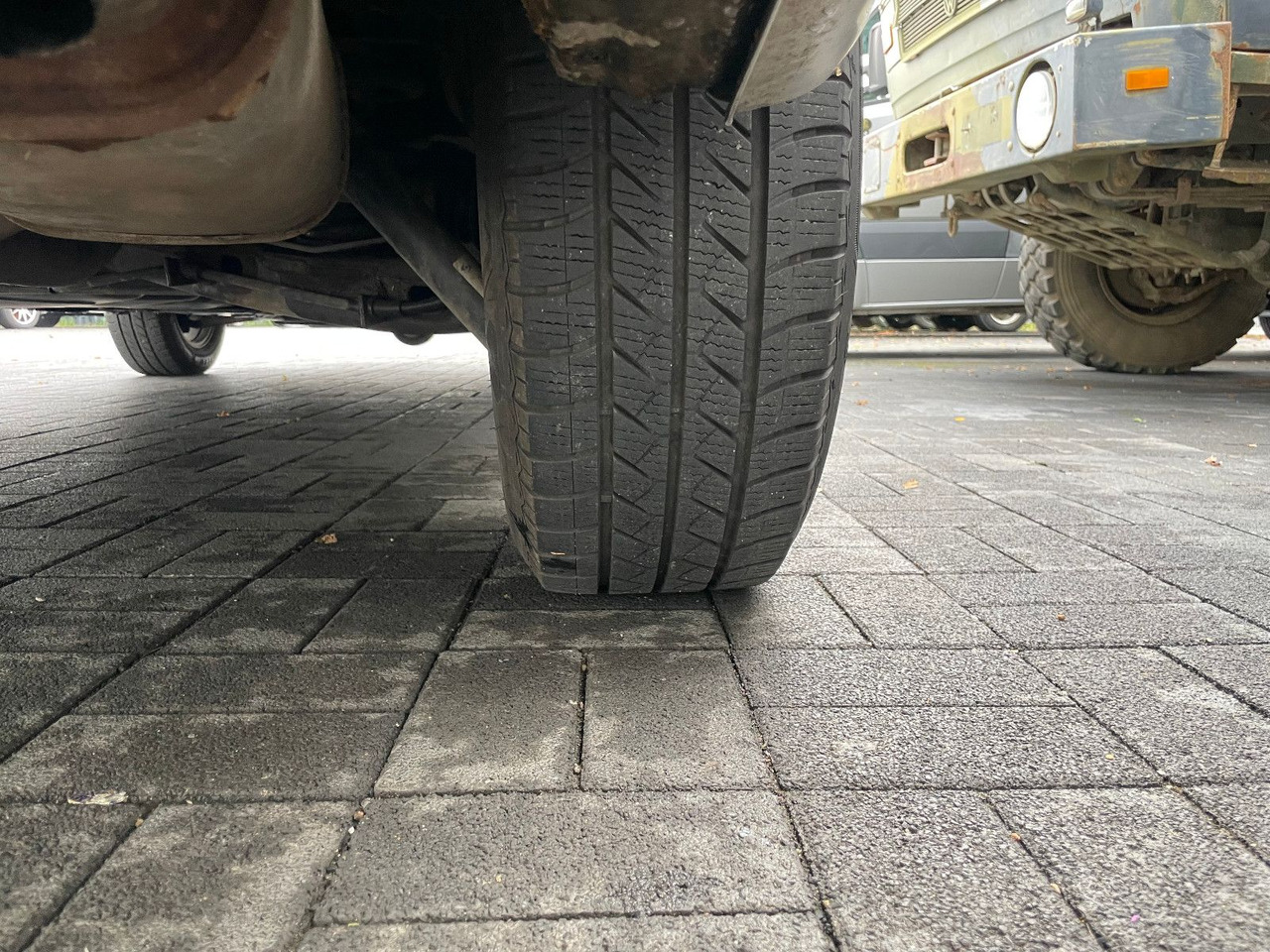 리스  Volkswagen T5 2.5 TDi Caravelle 4Motion 8-Sitzer Volkswagen T5 2.5 TDi Caravelle 4Motion 8-Sitzer : 사진 25