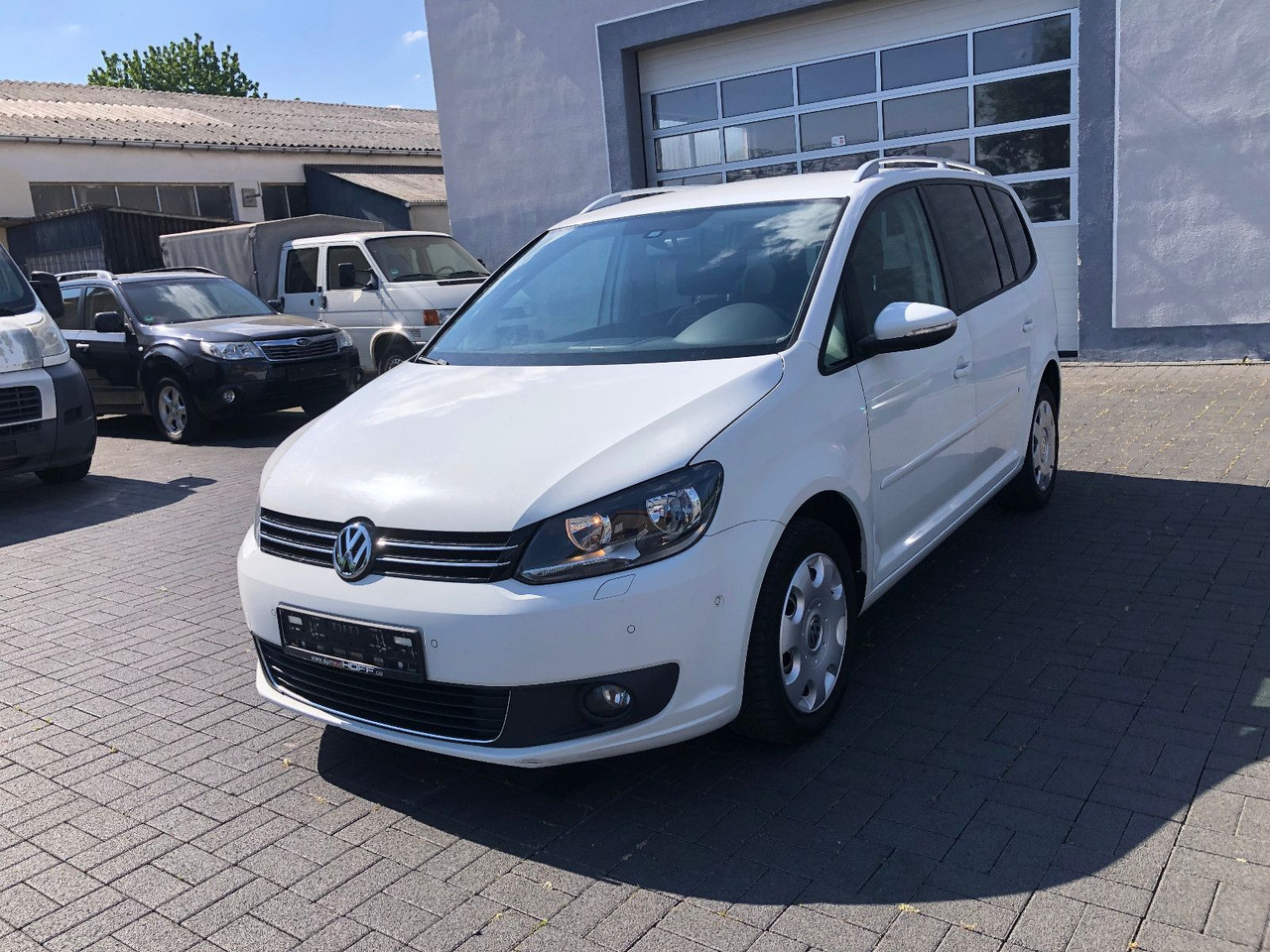 Volkswagen Touran 2.0 TDI Cup, 7-Sitzer - 승합차 : 사진 1 Volkswagen Touran 2.0 TDI Cup, 7-Sitzer - 승합차 : 사진 1