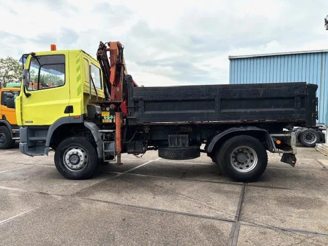 DAF 65 -180ATI 4x4 FULL STEEL 3-WAY KIPPER AND PALFINGER CRANE (EURO 2 / MANUAL GEARBOX / FULL STEEL SUSPENSION / ETC.) - 덤프트럭, 크레인 트럭 : 사진 5 DAF 65 -180ATI 4x4 FULL STEEL 3-WAY KIPPER AND PALFINGER CRANE (EURO 2 / MANUAL GEARBOX / FULL STEEL SUSPENSION / ETC.) - 덤프트럭, 크레인 트럭 : 사진 5