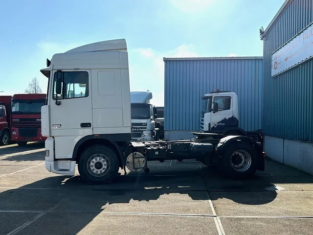 DAF 95.380 XF SPACECAB (EURO 2 / ZF16 MANUAL GEARBOX / D.E.B. ENGINE BRAKE / AIRCONDITIONING) - 트랙터 유닛 : 사진 5 DAF 95.380 XF SPACECAB (EURO 2 / ZF16 MANUAL GEARBOX / D.E.B. ENGINE BRAKE / AIRCONDITIONING) - 트랙터 유닛 : 사진 5