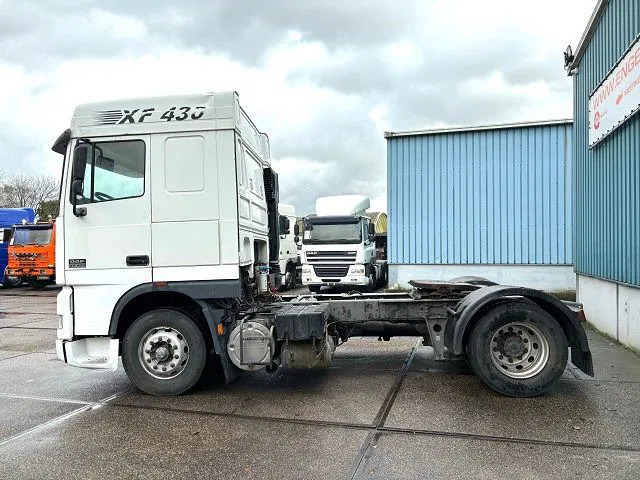 DAF 95.430 XF SPACECAB (EURO 3 / ZF16 MANUAL GEARBOX / ZF-INTARDER / AIRCONDITIONING) - 트랙터 유닛 : 사진 5 DAF 95.430 XF SPACECAB (EURO 3 / ZF16 MANUAL GEARBOX / ZF-INTARDER / AIRCONDITIONING) - 트랙터 유닛 : 사진 5