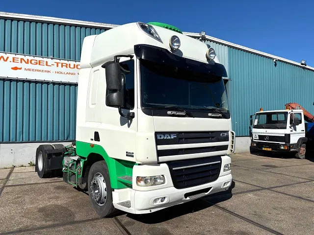 DAF CF 85.410 SPACECAB 4x2 (ZF16 MANUAL GEARBOX / MX-BRAKE / 995 LITER DIESELTANK / AIRCONDITIONING / FRIDGE UNTHER BED) - 트랙터 유닛 : 사진 2 DAF CF 85.410 SPACECAB 4x2 (ZF16 MANUAL GEARBOX / MX-BRAKE / 995 LITER DIESELTANK / AIRCONDITIONING / FRIDGE UNTHER BED) - 트랙터 유닛 : 사진 2