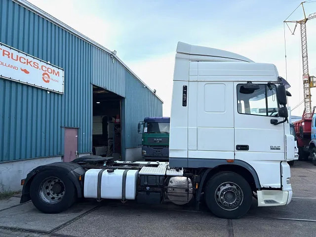 DAF XF 105.460 SPACECAB (ZF-MANUAL GEARBOX / 2x DIESELTANK / MX-ENGINE BRAKE / AIRCONDITIONING / FRIDGE / ETC. - 트랙터 유닛 : 사진 4 DAF XF 105.460 SPACECAB (ZF-MANUAL GEARBOX / 2x DIESELTANK / MX-ENGINE BRAKE / AIRCONDITIONING / FRIDGE / ETC. - 트랙터 유닛 : 사진 4