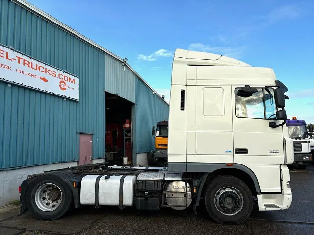 DAF XF 105.460 SPACECAB (ZF MANUAL GEARBOX / MX-BRAKE / 870+430 LITER TANK / EURO 5 EEV / AIRCONDITIONING / FRIDGE) - 트랙터 유닛 : 사진 4 DAF XF 105.460 SPACECAB (ZF MANUAL GEARBOX / MX-BRAKE / 870+430 LITER TANK / EURO 5 EEV / AIRCONDITIONING / FRIDGE) - 트랙터 유닛 : 사진 4