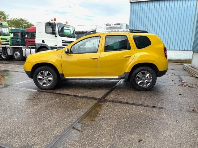Dacia Duster 1.5DCI 4x4 MINI MPV (6 GEARS MANUAL GEARBOX / AIRCONDITIONING / CRUISE CONTROL / ETC.) - 차량 : 사진 5 Dacia Duster 1.5DCI 4x4 MINI MPV (6 GEARS MANUAL GEARBOX / AIRCONDITIONING / CRUISE CONTROL / ETC.) - 차량 : 사진 5