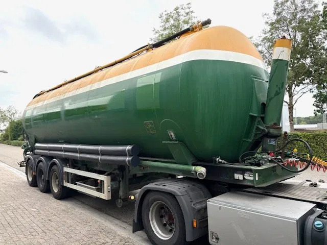 Feldbinder KIP48 3 3-AXLE 48M3 KIPPING SILO TRAILER (SAF AXLES / DRUM BRAKES / 4 COMPARTMENTS) - 유조 세미 트레일러 : 사진 2 Feldbinder KIP48 3 3-AXLE 48M3 KIPPING SILO TRAILER (SAF AXLES / DRUM BRAKES / 4 COMPARTMENTS) - 유조 세미 트레일러 : 사진 2