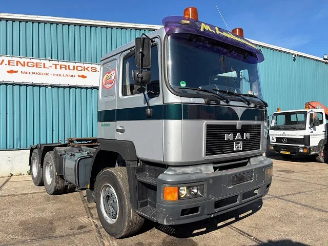 MAN 26.372 DFS 6x4 FULL STEEL TRACTOR (MANUAL GEARBOX / FULL STEEL SUSPENSION / REDUCTION AXLES) - 트랙터 유닛 : 사진 2 MAN 26.372 DFS 6x4 FULL STEEL TRACTOR (MANUAL GEARBOX / FULL STEEL SUSPENSION / REDUCTION AXLES) - 트랙터 유닛 : 사진 2