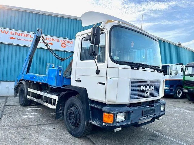 MAN F 18.232 (6 CILINDER) M90 WITH TELESCOPIC CONTAINER SYSTEM (8 GEARS MANUAL GEARBOX / EURO 1 (MECHANICAL PUMP AND INJECTORS)) - 스킵 로더 트럭 : 사진 2 MAN F 18.232 (6 CILINDER) M90 WITH TELESCOPIC CONTAINER SYSTEM (8 GEARS MANUAL GEARBOX / EURO 1 (MECHANICAL PUMP AND INJECTORS)) - 스킵 로더 트럭 : 사진 2