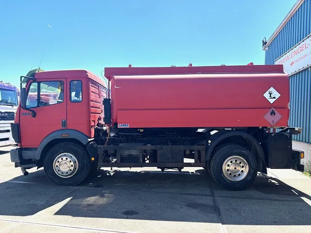 Mercedes-Benz SK 1726 (ORIGINAL GERMAN) 13.500 LITER TANK TRUCK (ZF16 MANUAL GEARBOX / FULL STEEL SUSPENSION / REDUCTION AXLE / ANALOG COUNTER - 유조트럭 : 사진 5 Mercedes-Benz SK 1726 (ORIGINAL GERMAN) 13.500 LITER TANK TRUCK (ZF16 MANUAL GEARBOX / FULL STEEL SUSPENSION / REDUCTION AXLE / ANALOG COUNTER - 유조트럭 : 사진 5