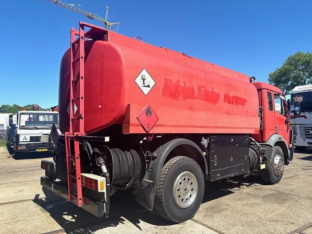 Mercedes-Benz SK 1726 (ORIGINAL GERMAN) 13.500 LITER TANK TRUCK (ZF16 MANUAL GEARBOX / FULL STEEL SUSPENSION / REDUCTION AXLE / ANALOG COUNTER - 유조트럭 : 사진 3 Mercedes-Benz SK 1726 (ORIGINAL GERMAN) 13.500 LITER TANK TRUCK (ZF16 MANUAL GEARBOX / FULL STEEL SUSPENSION / REDUCTION AXLE / ANALOG COUNTER - 유조트럭 : 사진 3