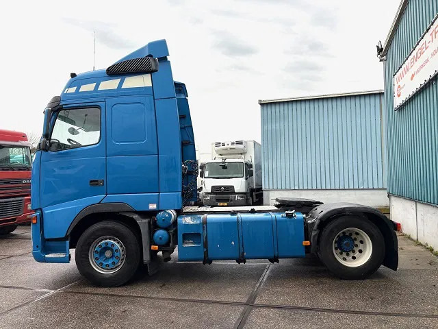 Volvo FH 400 GLOBETROTTER (VIN: 7B446149 / I-SHIFT / ADR-VLG / AIRCONDITIONING / COMPLETE SPOILERSET ON CABIN) - 트랙터 유닛 : 사진 5 Volvo FH 400 GLOBETROTTER (VIN: 7B446149 / I-SHIFT / ADR-VLG / AIRCONDITIONING / COMPLETE SPOILERSET ON CABIN) - 트랙터 유닛 : 사진 5