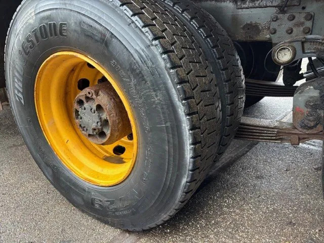 후크 리프트 트럭 Volvo FL 12.380 6x2 A-RIDE (ORIGINAL DUTCH) HOOK-ARM CONTAINER SYSTEM (FULL STEEL SUSPENSION / REDUCTION AXLE / 10 TIRES / 8.000 KG. F : 사진 7