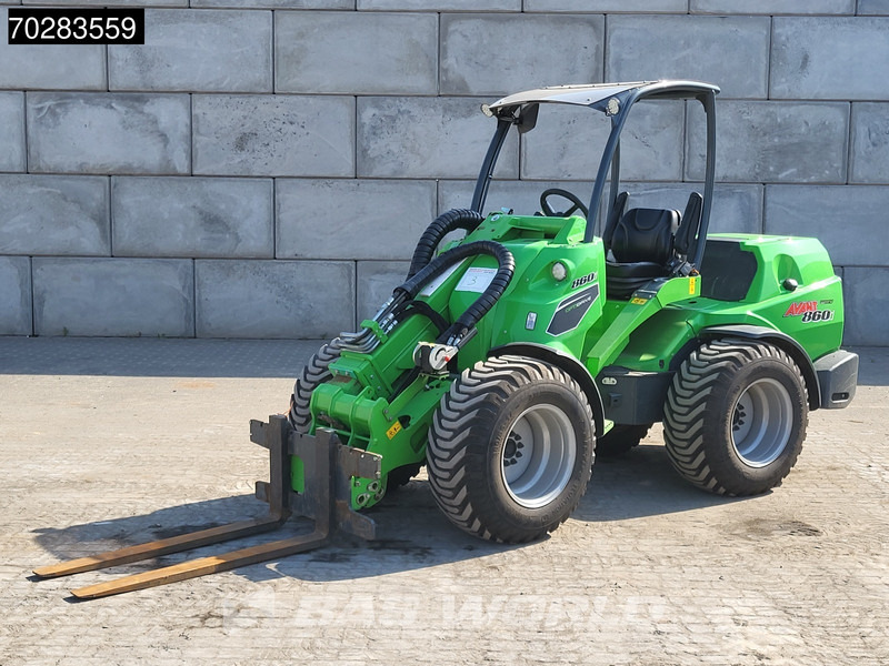 Avant M860i ATTACHMENTS INCLUDED - 휠 로더 : 사진 5 Avant M860i ATTACHMENTS INCLUDED - 휠 로더 : 사진 5