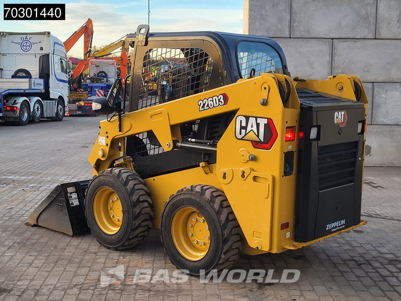 Caterpillar 226 D3 - 스키드 스티어 로더 : 사진 5 Caterpillar 226 D3 - 스키드 스티어 로더 : 사진 5