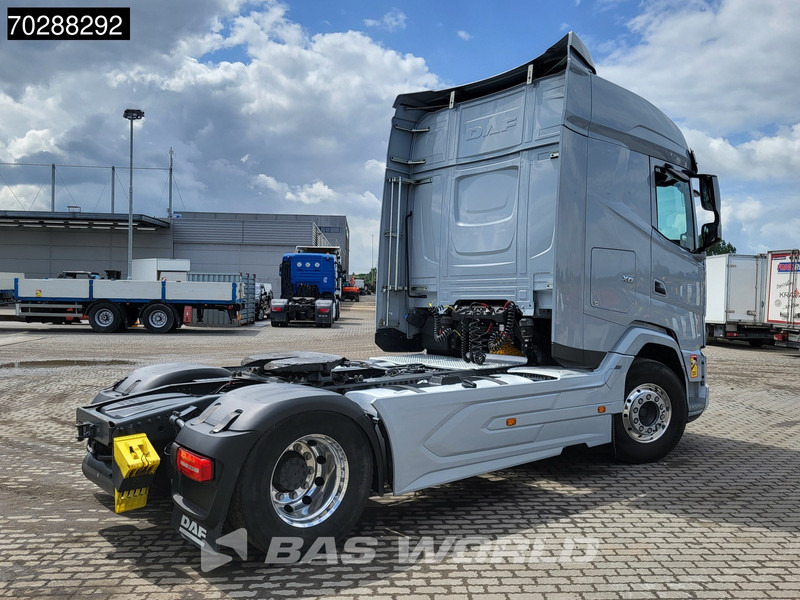 DAF XF 530 4X2 Retarder 2xTanks Standklima LED Euro 6 - 트랙터 유닛 : 사진 5 DAF XF 530 4X2 Retarder 2xTanks Standklima LED Euro 6 - 트랙터 유닛 : 사진 5