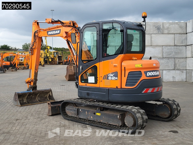 Doosan DX62 R-3 3 BUCKETS - A/C - 미니 굴삭기 : 사진 5 Doosan DX62 R-3 3 BUCKETS - A/C - 미니 굴삭기 : 사진 5