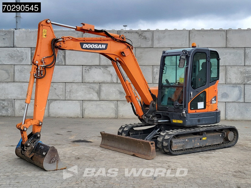 Doosan DX62 R-3 3 BUCKETS - A/C - 미니 굴삭기 : 사진 3 Doosan DX62 R-3 3 BUCKETS - A/C - 미니 굴삭기 : 사진 3