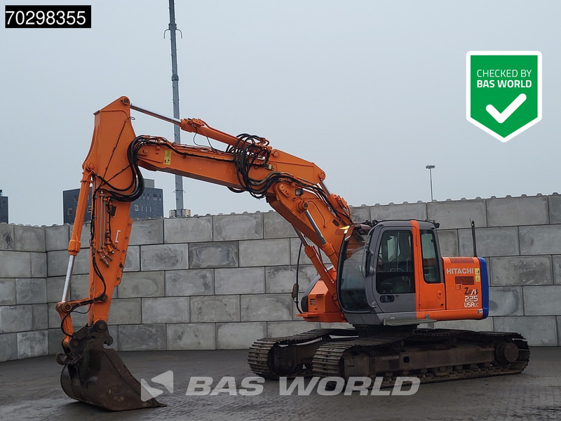 Hitachi ZX225 USR - 크롤러 굴삭기 : 사진 1 Hitachi ZX225 USR - 크롤러 굴삭기 : 사진 1