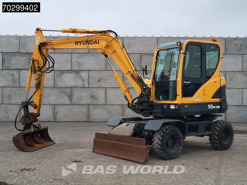 Hyundai Robex 55W-9A EPA - 휠 굴삭기 : 사진 3 Hyundai Robex 55W-9A EPA - 휠 굴삭기 : 사진 3