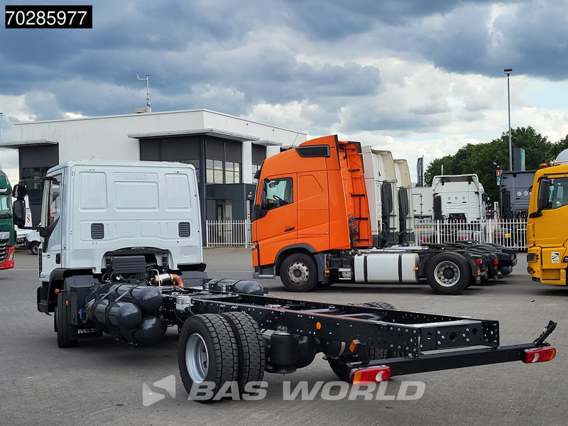 Iveco Eurocargo 120LE210 4X2 Nieuw! CNG 2xTanks Retarder TELMA Euro 6 - 캡 새시 트럭 : 사진 2 Iveco Eurocargo 120LE210 4X2 Nieuw! CNG 2xTanks Retarder TELMA Euro 6 - 캡 새시 트럭 : 사진 2