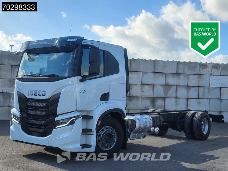 Iveco S-Way 340 4X2 NEW! Chassis Automatic Navi LED Euro 6 - 캡 새시 트럭 : 사진 1 Iveco S-Way 340 4X2 NEW! Chassis Automatic Navi LED Euro 6 - 캡 새시 트럭 : 사진 1