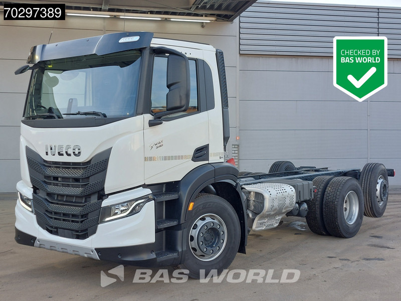 Iveco S-Way 340 6X2 NEW! Chassis Lift- Steering axle ON Automatic - 캡 새시 트럭 : 사진 1 Iveco S-Way 340 6X2 NEW! Chassis Lift- Steering axle ON Automatic - 캡 새시 트럭 : 사진 1