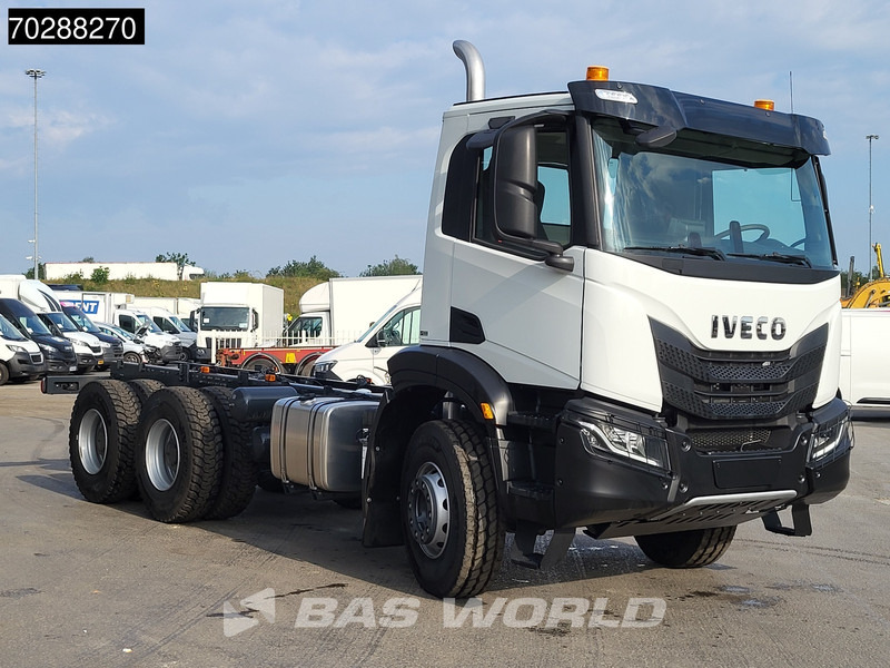 Iveco X-Way 460 6X4 NEW chassis Retarder Big-Axle Full Steel Navi Euro 6 - 캡 새시 트럭 : 사진 3 Iveco X-Way 460 6X4 NEW chassis Retarder Big-Axle Full Steel Navi Euro 6 - 캡 새시 트럭 : 사진 3