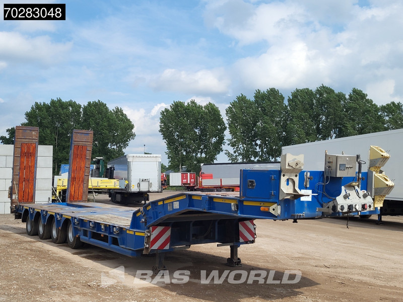 KOMODO KMD4L Full steered + 1x Lift axle Hydraulic RAMPS - 저하대 세미 트레일러 : 사진 3 KOMODO KMD4L Full steered + 1x Lift axle Hydraulic RAMPS - 저하대 세미 트레일러 : 사진 3