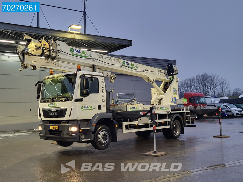 MAN TGM 18.250 4X2 44mtrs Böcker AK44/4000 Hubarbeitsbühne Manual Euro 6 - 크레인 트럭 : 사진 2 MAN TGM 18.250 4X2 44mtrs Böcker AK44/4000 Hubarbeitsbühne Manual Euro 6 - 크레인 트럭 : 사진 2