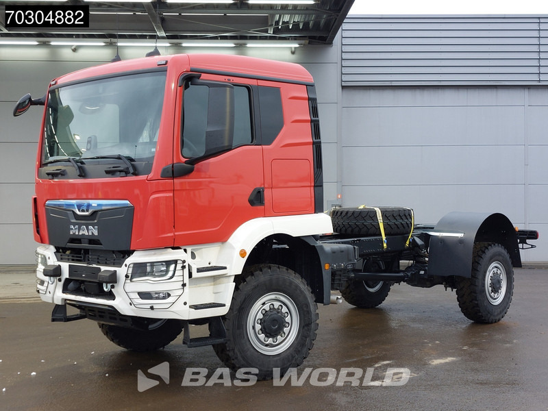 MAN TGM 18.250 4X4 NEW 4x4 Full steel suspension Automatic Airco Euro 6 - 캡 새시 트럭 : 사진 5 MAN TGM 18.250 4X4 NEW 4x4 Full steel suspension Automatic Airco Euro 6 - 캡 새시 트럭 : 사진 5