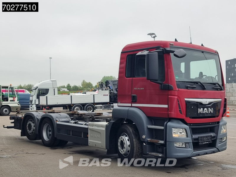 MAN TGS 26.320 6X2 BDF ADR Lift+lenkasche Automatic Euro 6 - 컨테이너 운반 장치/ 스와프 보디 트럭 : 사진 3 MAN TGS 26.320 6X2 BDF ADR Lift+lenkasche Automatic Euro 6 - 컨테이너 운반 장치/ 스와프 보디 트럭 : 사진 3
