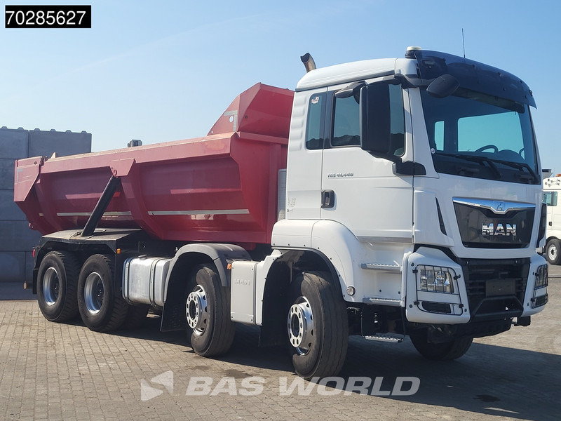 MAN TGS 41.440 8X4 15m3 Retarder Big-Axle Steelsuspension Euro 6 - 덤프트럭 : 사진 3 MAN TGS 41.440 8X4 15m3 Retarder Big-Axle Steelsuspension Euro 6 - 덤프트럭 : 사진 3