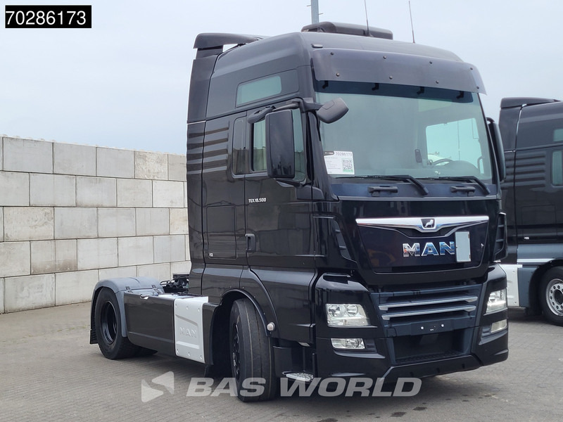 MAN TGX 18.500 4X2 XXL Retarder Leder Standklima 2xTanks Xenon ACC Euro 6 - 트랙터 유닛 : 사진 3 MAN TGX 18.500 4X2 XXL Retarder Leder Standklima 2xTanks Xenon ACC Euro 6 - 트랙터 유닛 : 사진 3