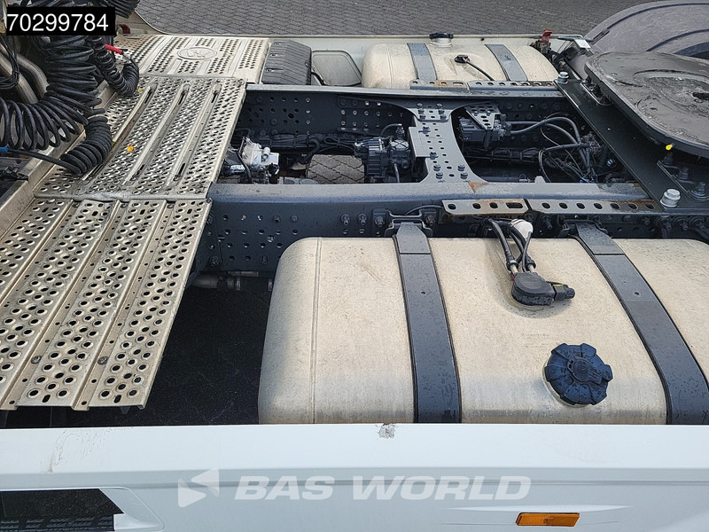 Mercedes-Benz Actros 1842 4X2 StreamSpace Mega Retarder MirrorCam 2xTanks Navi ACC Euro 6 - 트랙터 유닛 : 사진 5 Mercedes-Benz Actros 1842 4X2 StreamSpace Mega Retarder MirrorCam 2xTanks Navi ACC Euro 6 - 트랙터 유닛 : 사진 5